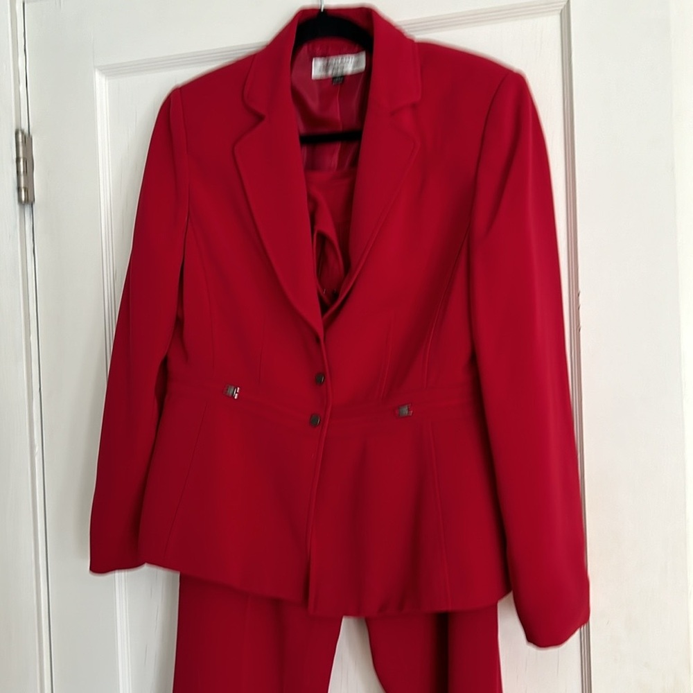 Suit